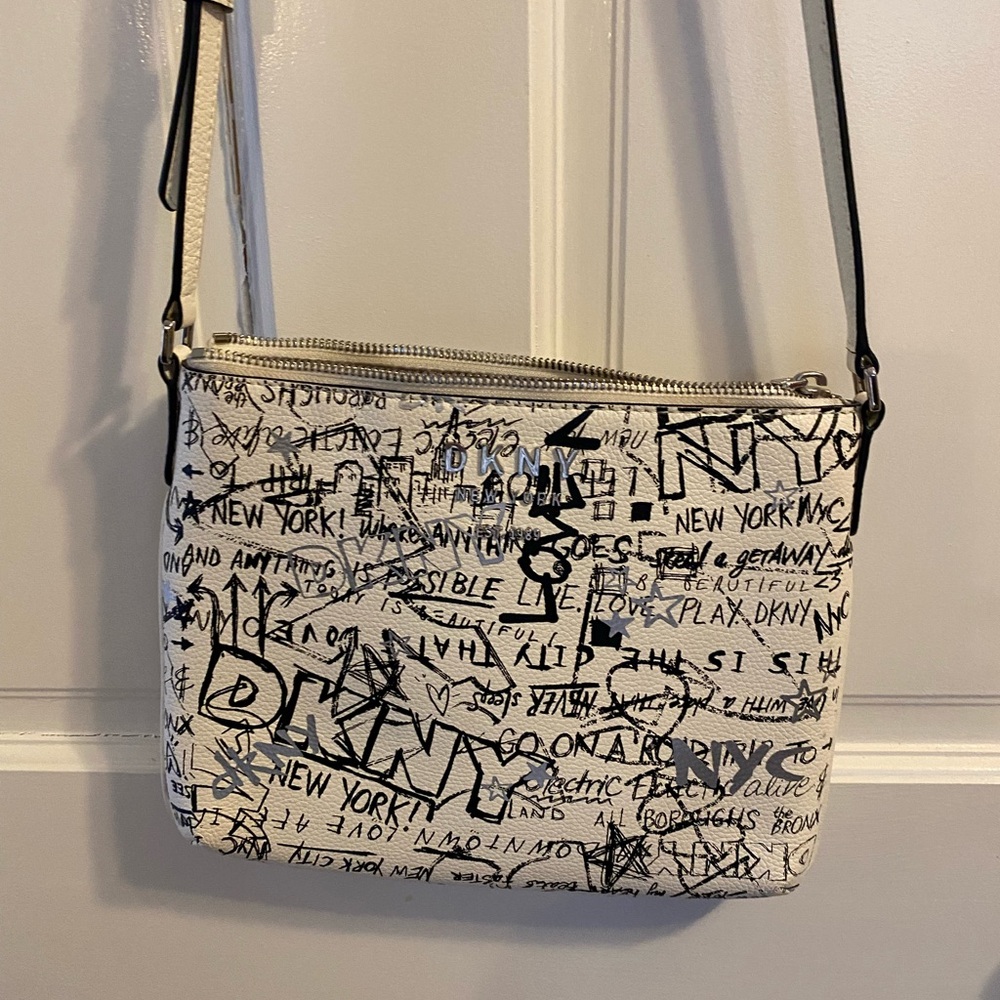 DKNY  Crossbody, black and white graffiti purse